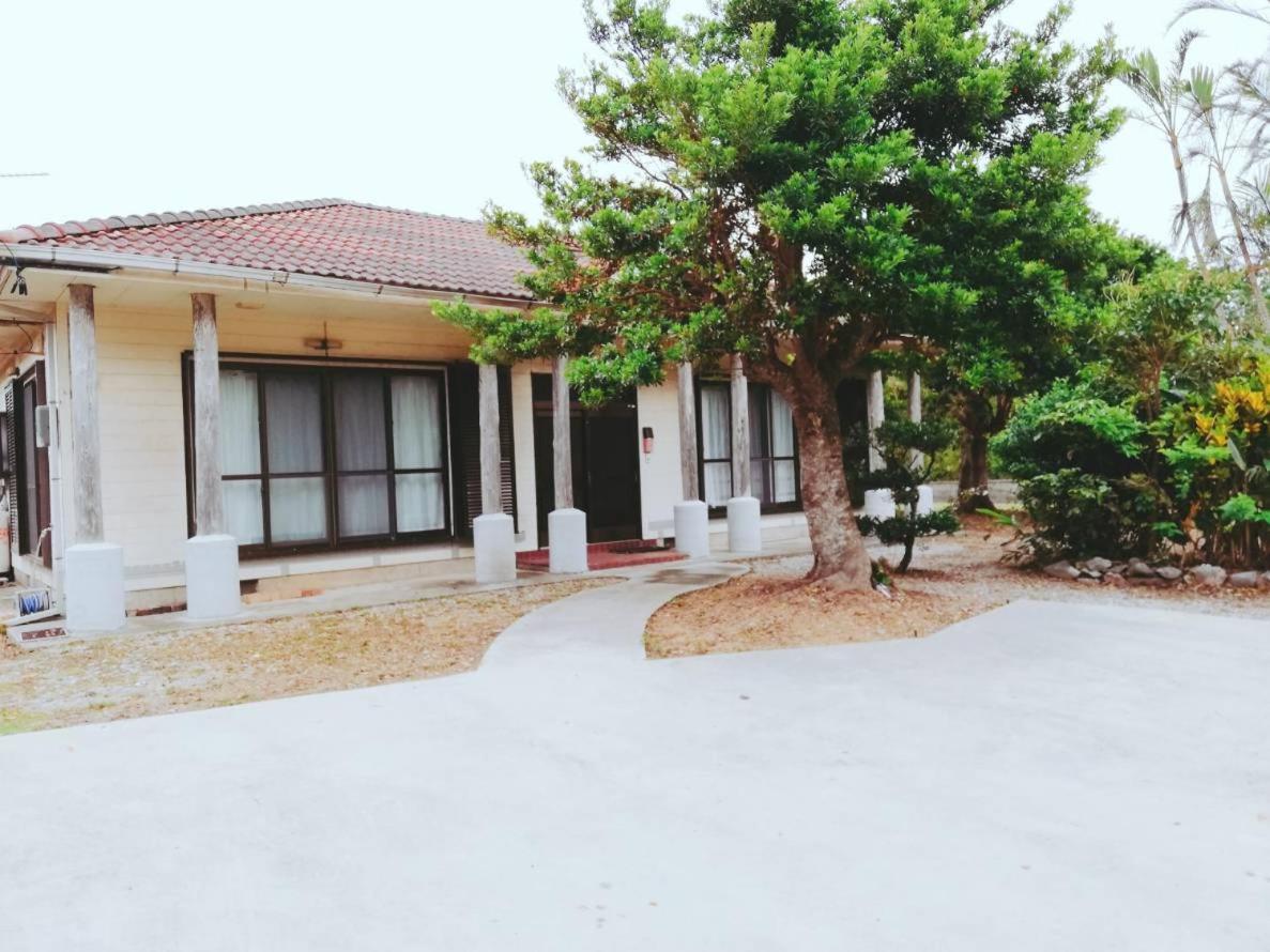 Kakazu Cottage Motobu Luaran gambar