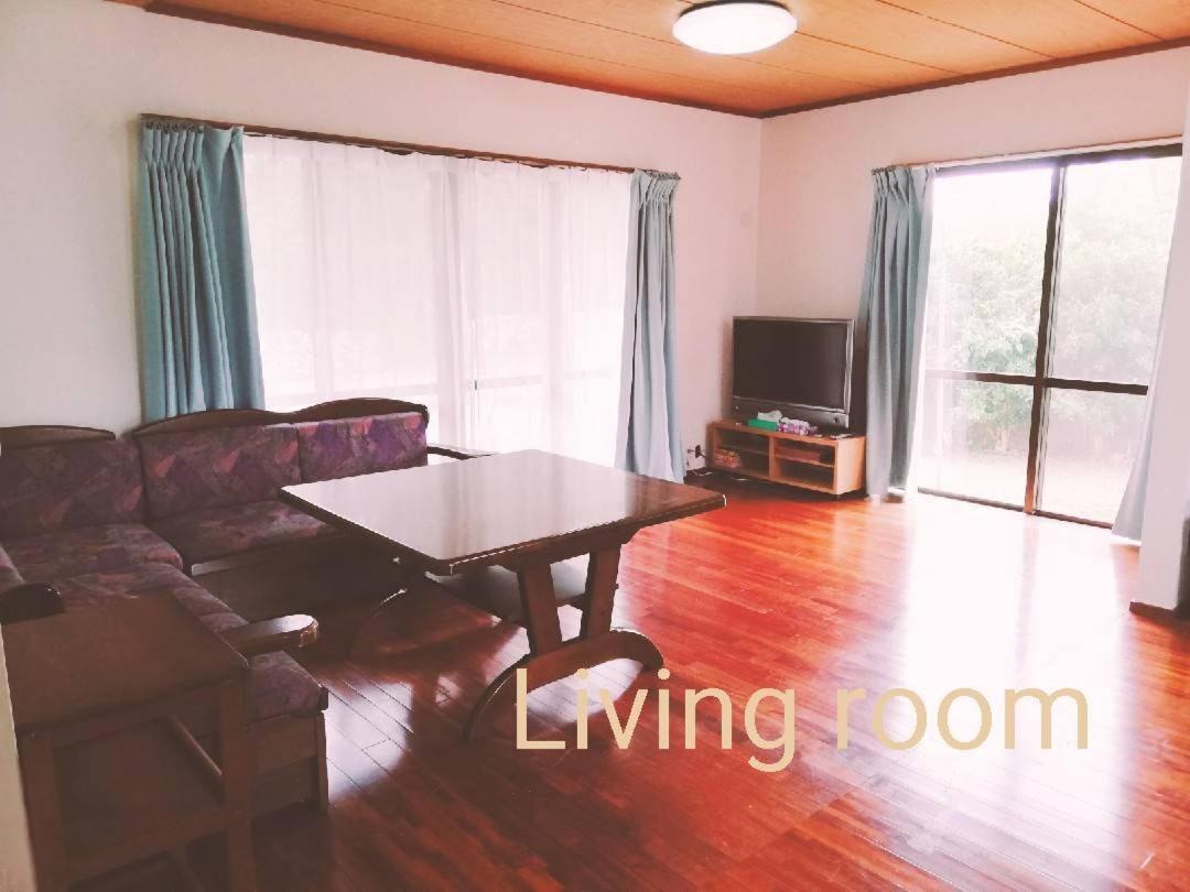 Kakazu Cottage Motobu Luaran gambar